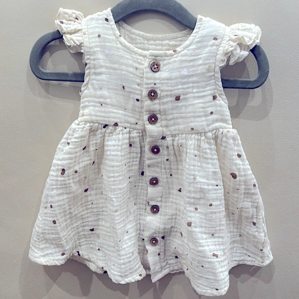 Make make organics 0-6 months Organic Muslin Button Flutter Dress dots